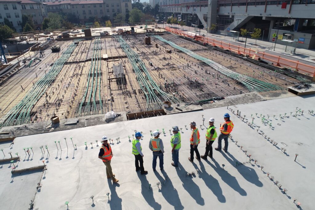 Chantier de construction de maison neuve en autoconstruction au Québec
